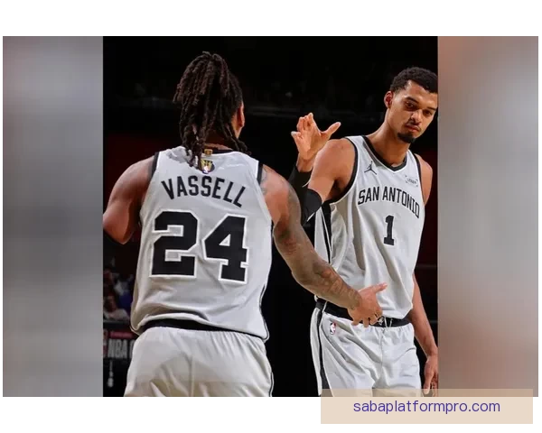 文班亚马26分14篮板马刺三人20+大胜热火豪取六连胜